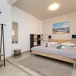 Ivan Apartman *
