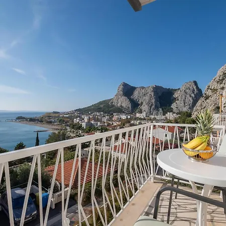Appartement Ivan - With Parking Omiš